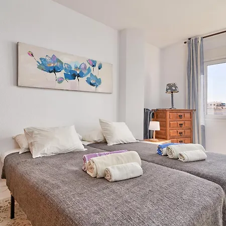 With Stunning Views Appartement Nerja